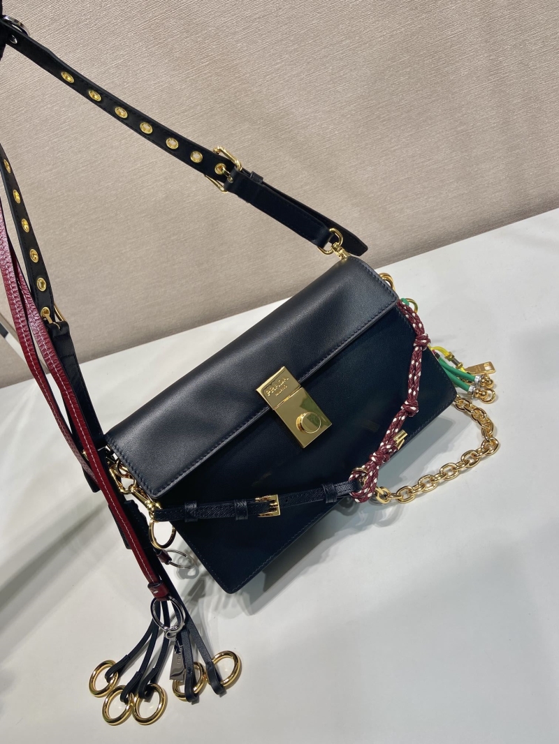 Pra*a hobo bags